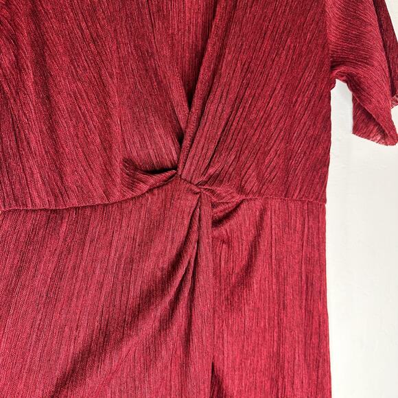 All in Favor Dolman Plisse Textured Short Sleeve Burgundy Midi Dress Medium - Picture 7 of 15